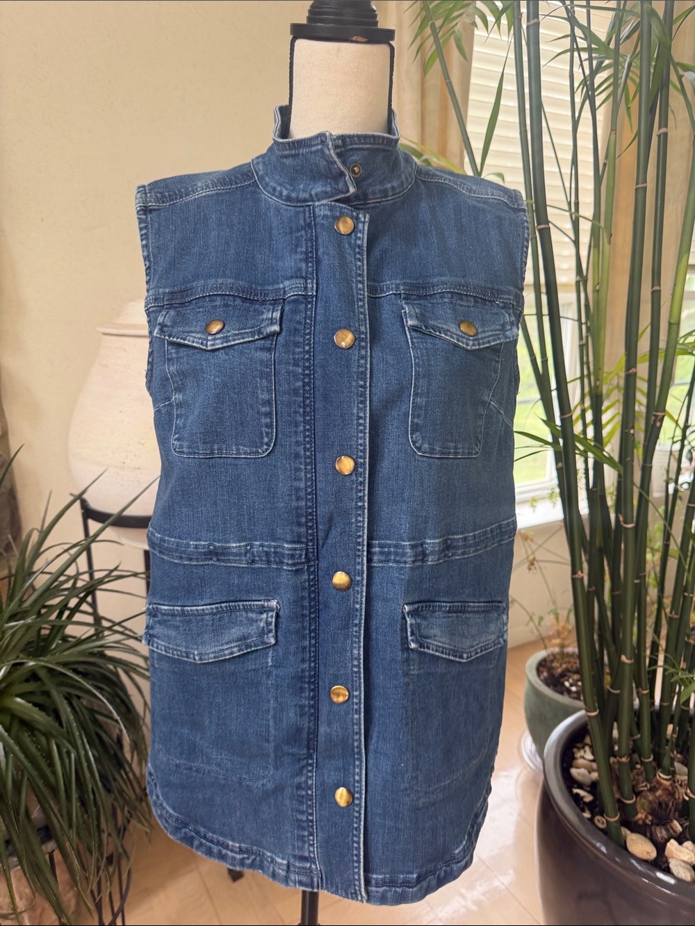LOGO by Lori Goldstein Indigo Denim Shirt Jacket/Vest - Blue